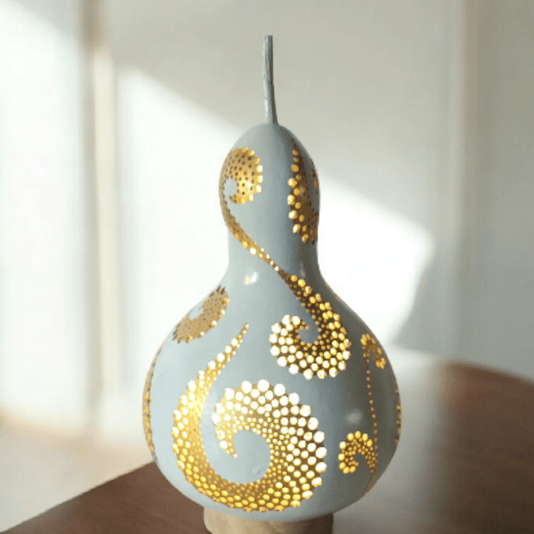White and 24ct Gold Swirl Gourd Lamp