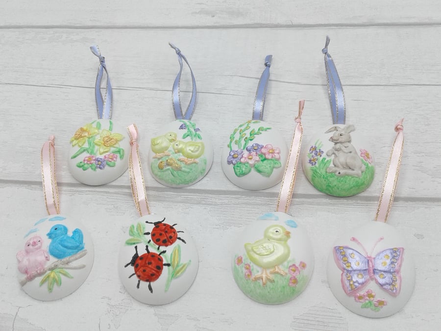 Easter decorations. Ceramic.  Spring decorations. Set of 8.