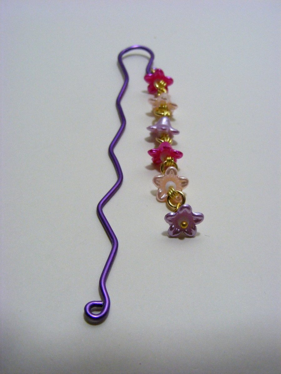 Pearlized Flower Bookmark