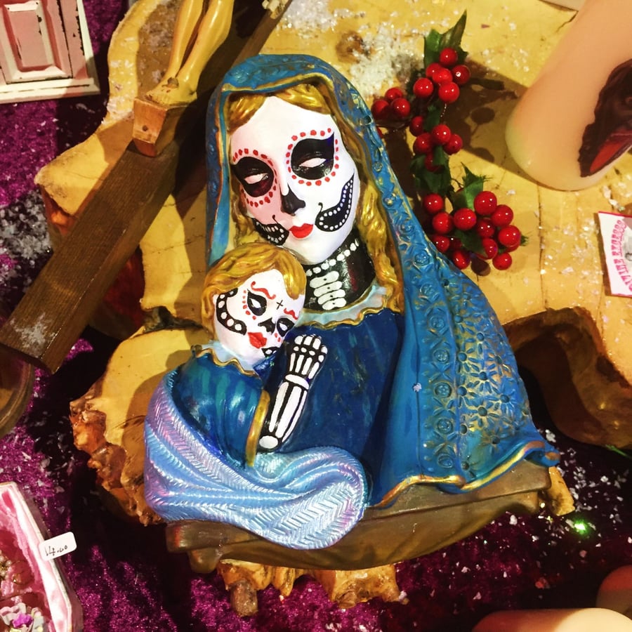 Day Of The Dead Mother and Child Dia de Los Muertos Virgin Mary Wall Bust 