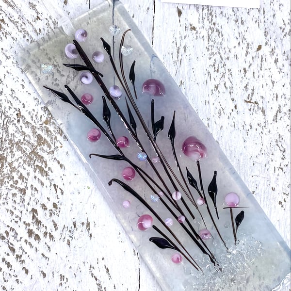 Pretty Glass Light Catcher - Delicate Flower Design 