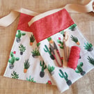 Garden apron gift set: cacti red