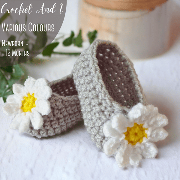 Crochet Silver Daisy Baby Slipper Shoes, sizes Newborn up to 12 Months