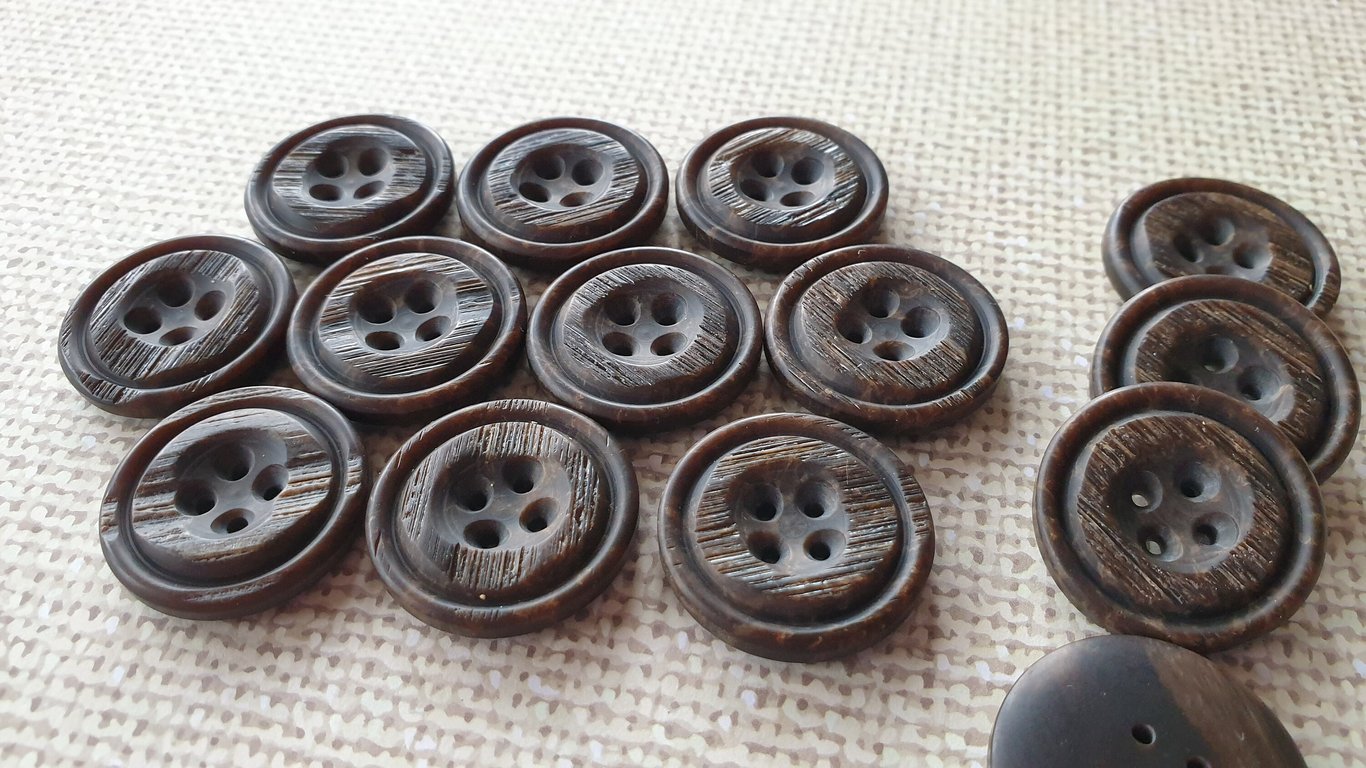 7 8" 22.4mm 36L Bark, Wood effect Buttons