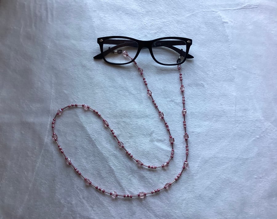 Glasses lanyard, beaded glasses chain.