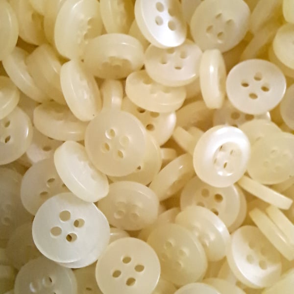 10mm, 4-hole off-white buttons in packs of 20, 50 or 100, small buttons