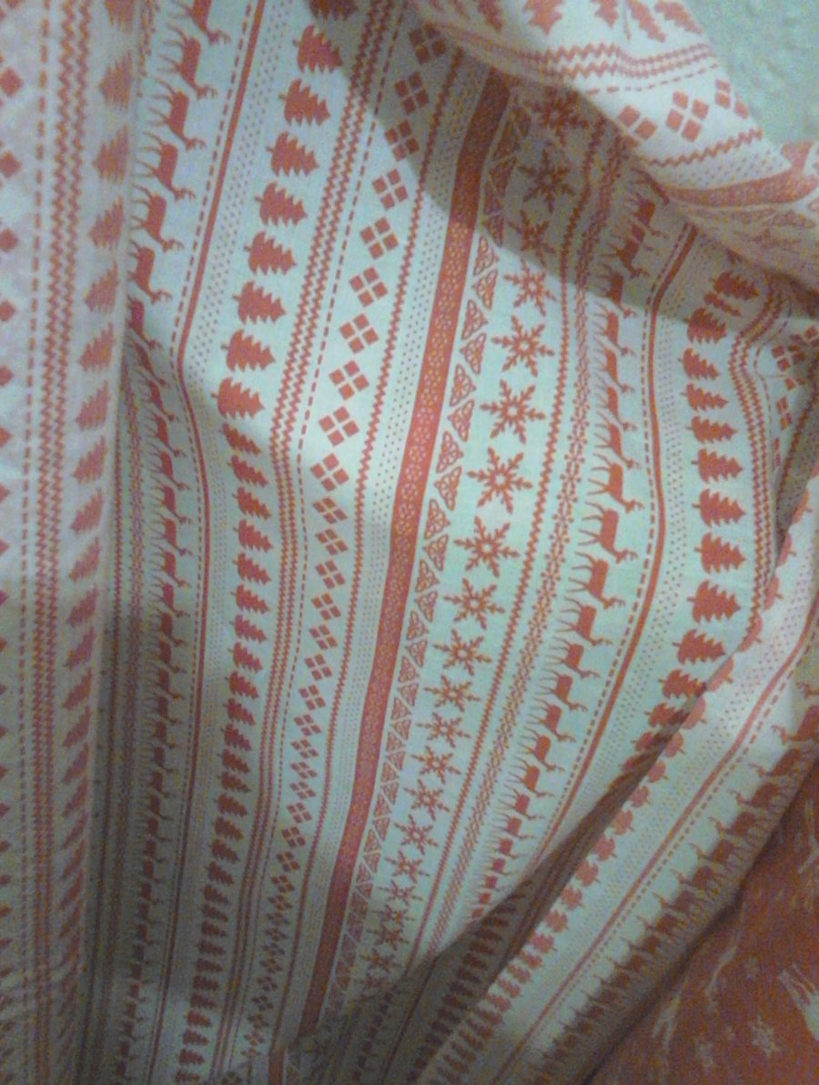 Xmas fabric white with red scandinavian print -per fat quarter