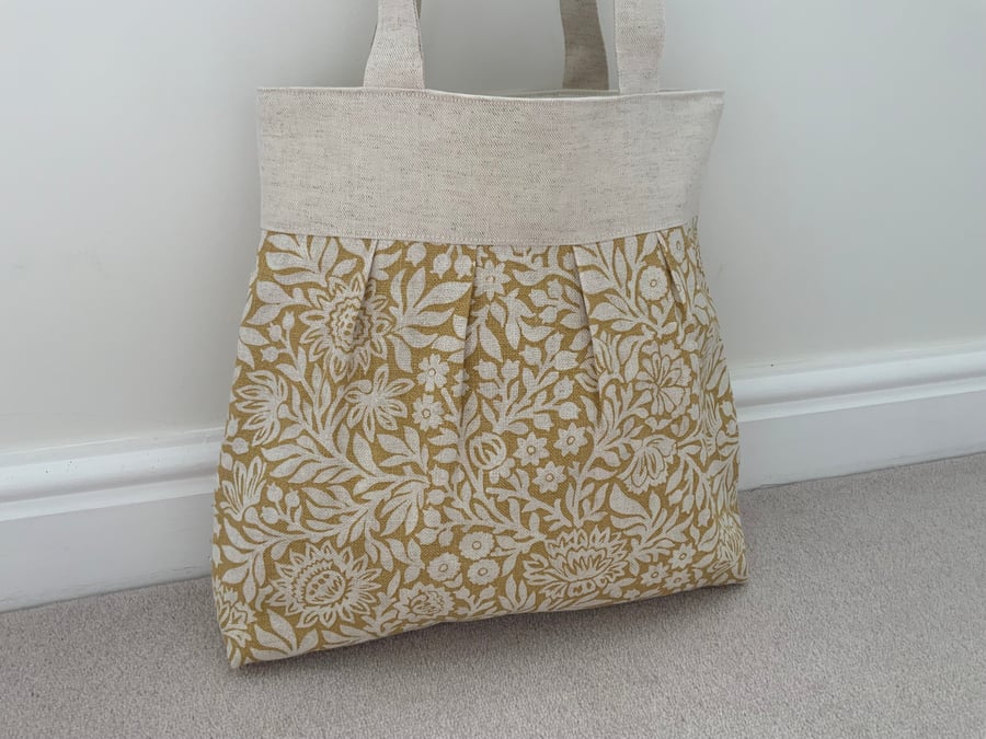 Tote Bag, Pleated Tote Bag, Linen, Hand Bag, Day Bag, Magnetic snap fastening