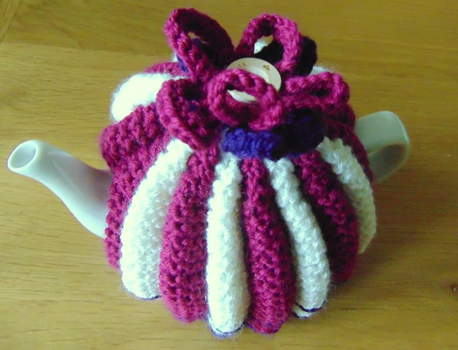 Small hand Knitted Tea Cosy