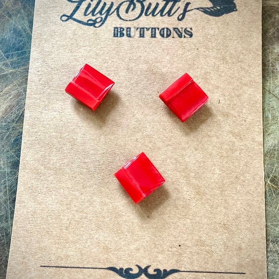 3 Vintage Red Glass Deco Buttons 15 mm