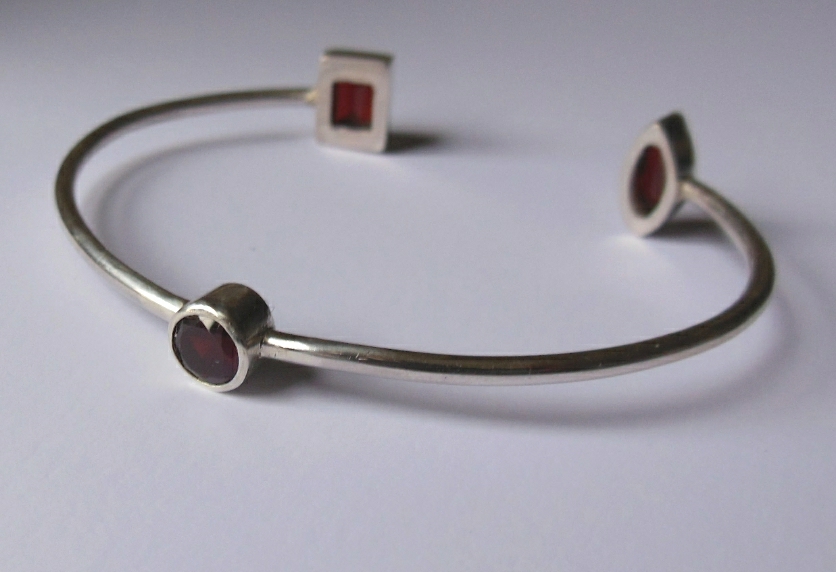 Geometric garnet bracelet