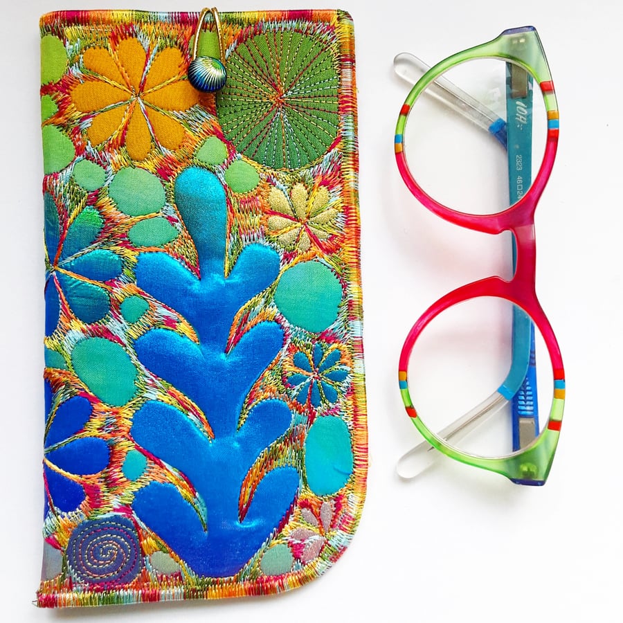 Glasses case Free Machine Embroidery 