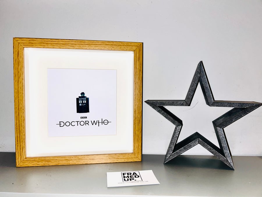 DOCTOR WHO - Framed Lego Tardis - Awesome Art