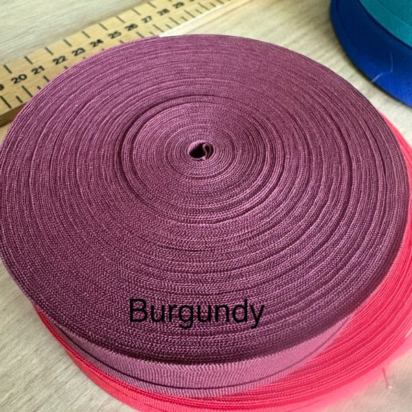 5 meters 1" (25mm) burgundy cotton bias binding 