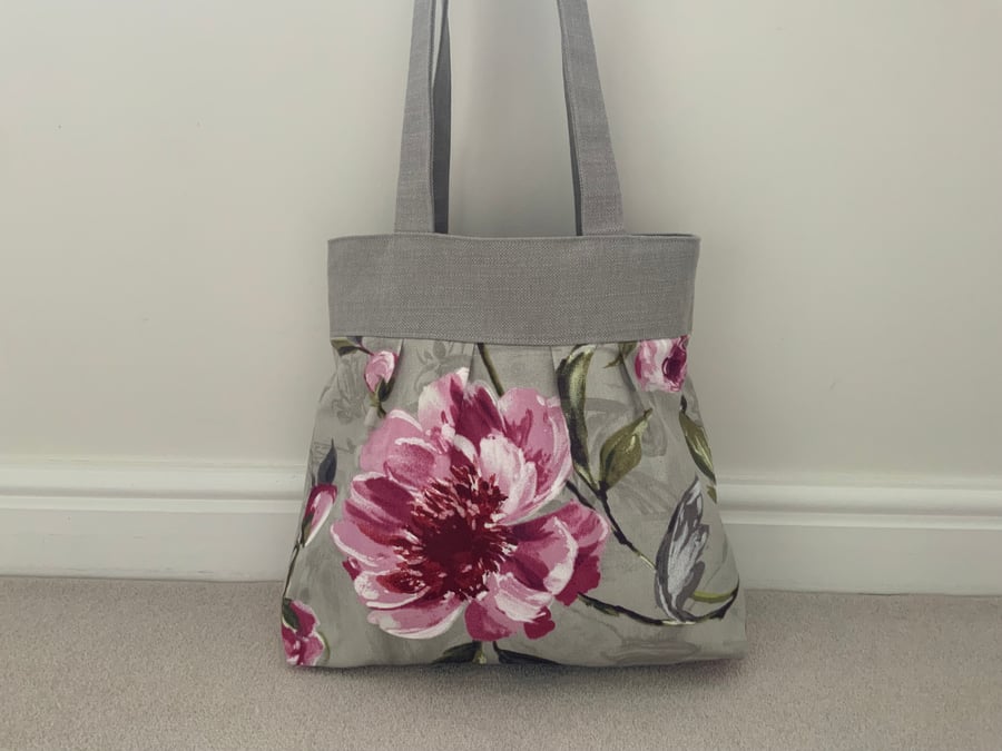 Tote Bag, Pleated Tote Bag, Linen, Hand Bag, Day Bag, Magnetic snap fastening