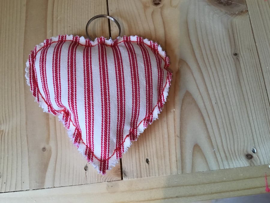 Padded heart keyring. 