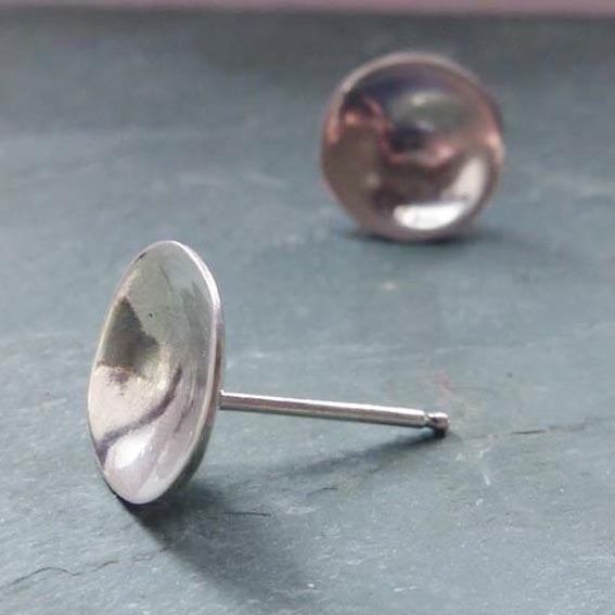 Concaved silver studs