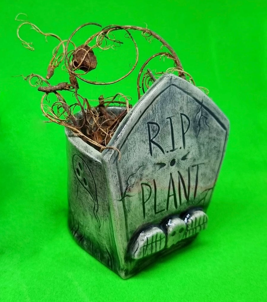 Gravestone plant pot - RIP gothic goth Dracula Vampire halloween spooky horror