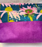 Echinacea - Medium zipped water-resistant pouch for toiletries, make-up etc... - Image 4