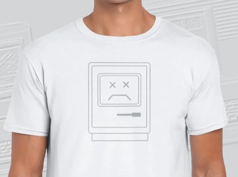 Sad Mac vintage style Apple Mac tee