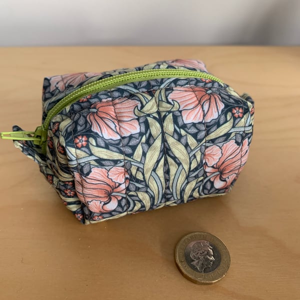 William Morris Floral Print Mini Box Shape Bag
