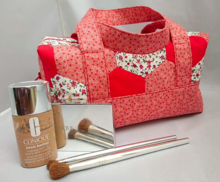 Bags,Hexagon Handled Zipped Box Shape Toiletry Bag with Multi use Option