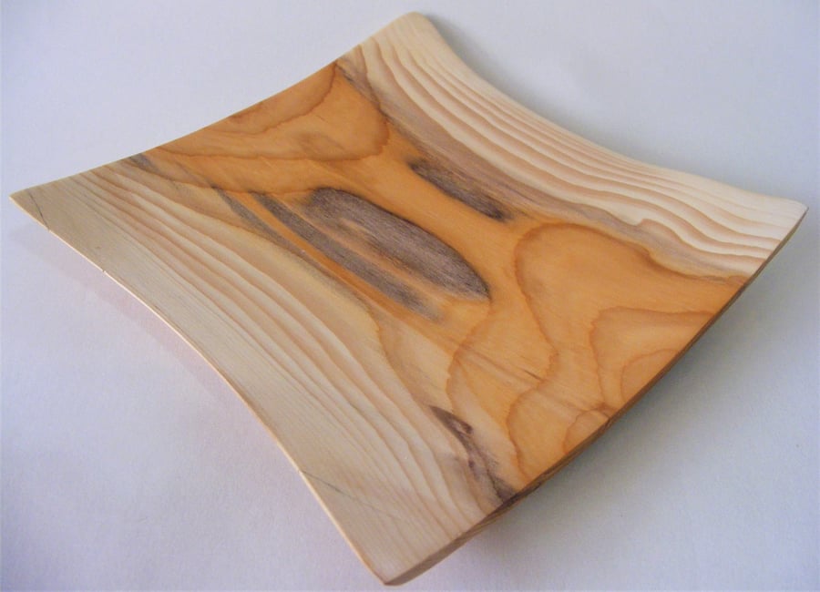 Square Yew bowl with natural edge 138