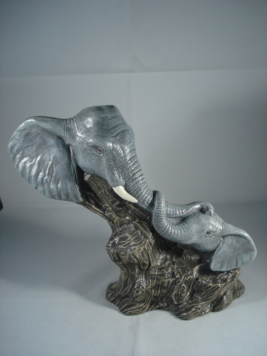 Ceramic Grey Elephants Mother & Baby Animal Brown Driftwood Figurine Ornament.