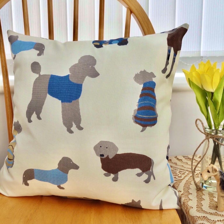 Cushion with Pad: Blue Dogs Throw Pillow 17" (43cm) 