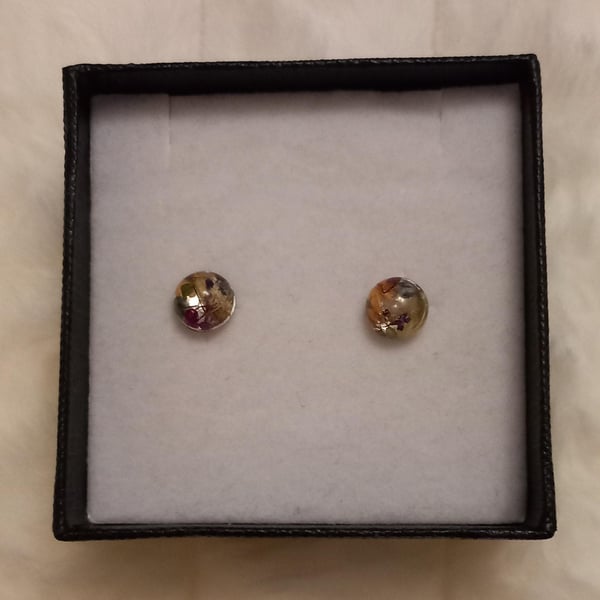 Sterling silver 7mm stud earrings,Dried flower studs,English garden, Medium stud