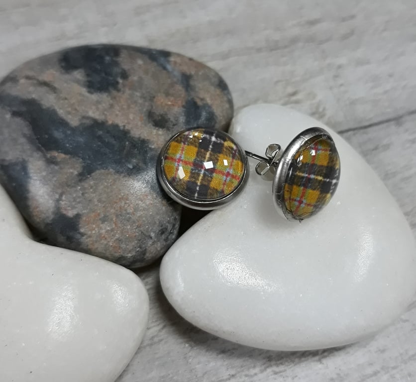 TE07 Cornish Tartan studs
