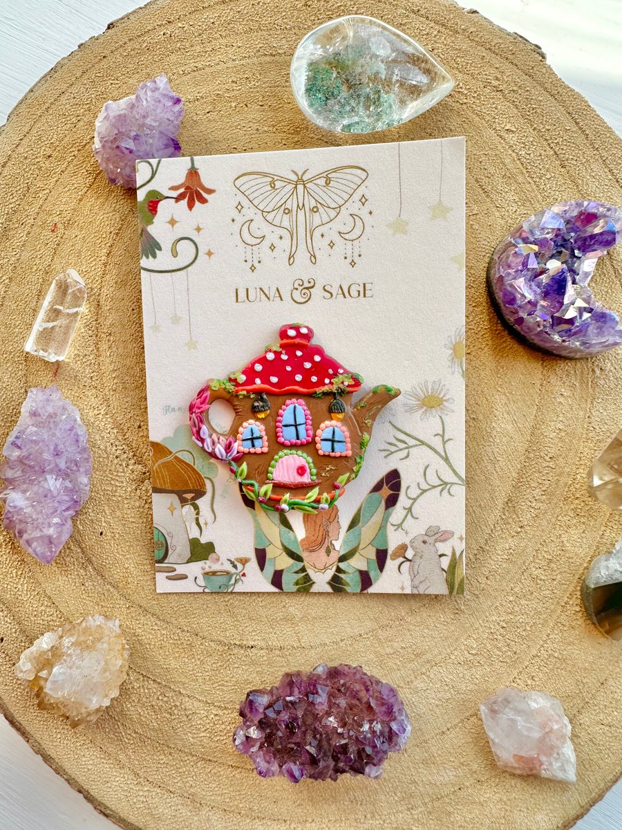 Teapot Polymer Clay Badge, Cottagecore badge, flower teapot, whimsical pin badge