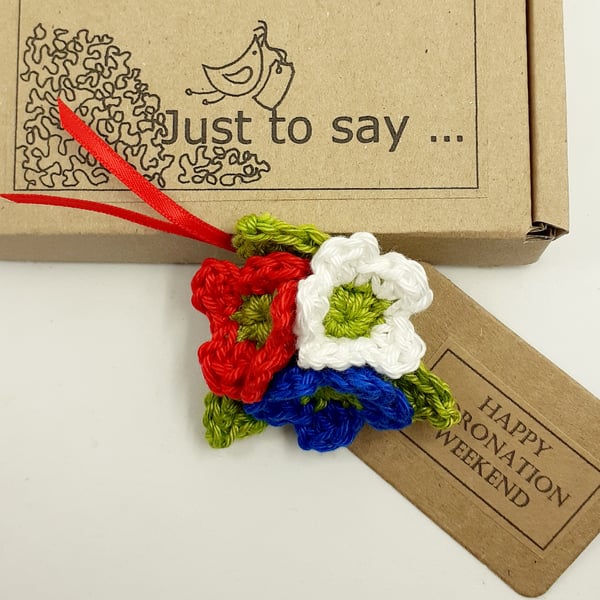 Crochet Red, White and Blue Flower Brooch - Alternative to a Greetings Card 