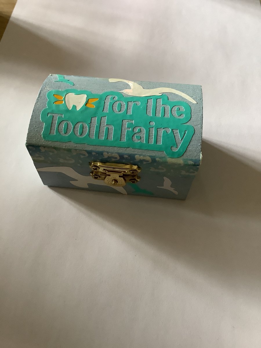Wooden tooth fairy box - seagulls 
