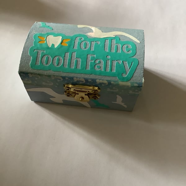 Wooden tooth fairy box - seagulls 