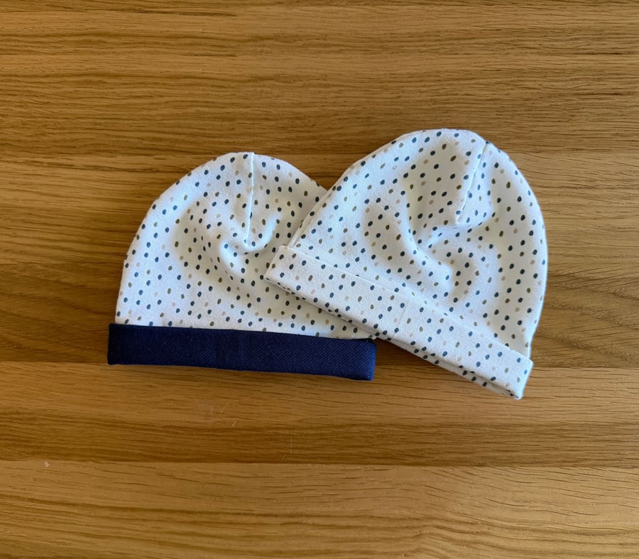 Newborn Baby Hats, Beanie hats. 2 PK. Ideal for the newborn baby 0-3mths - BE02