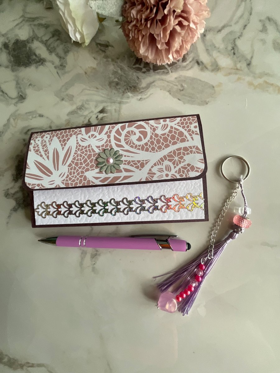 Fold out stationery wallet with coordinating accessories 