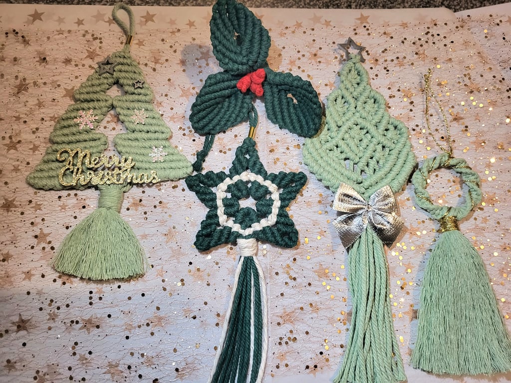 Macrame Christmas Decor Set- Mix green