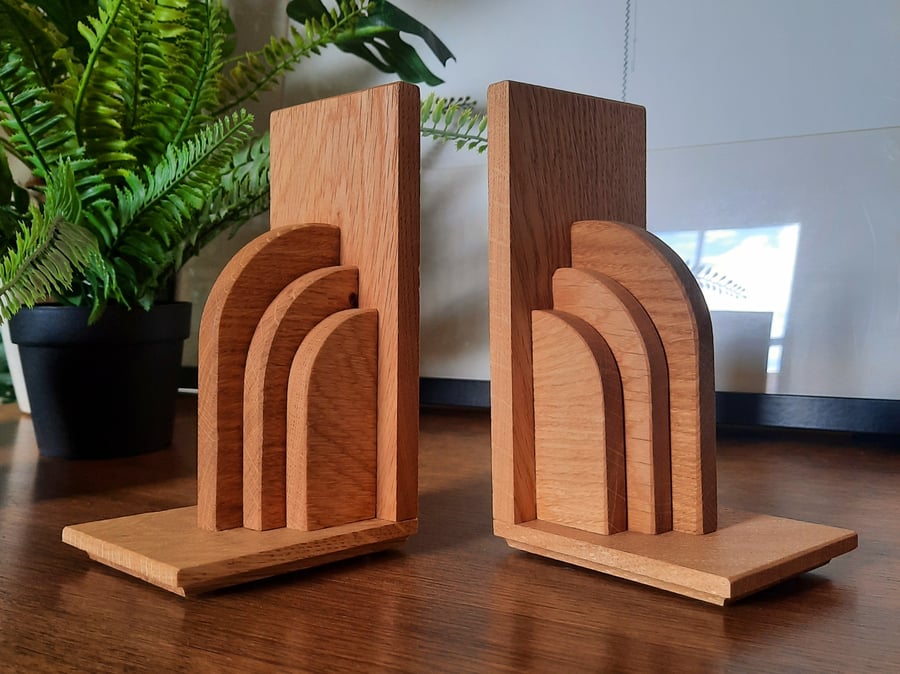 Hendre Deco Bookends Oak - Pair