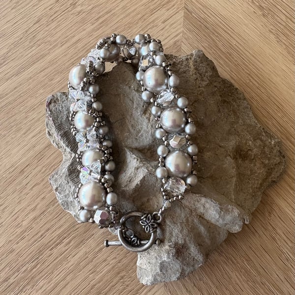 Silver beaded bracelet 