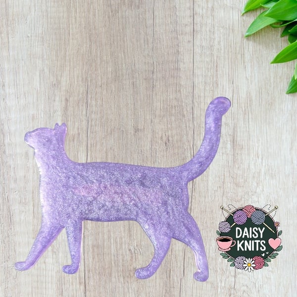 Handmade Sparkly Cat Brooch – Eco Epoxy Resin