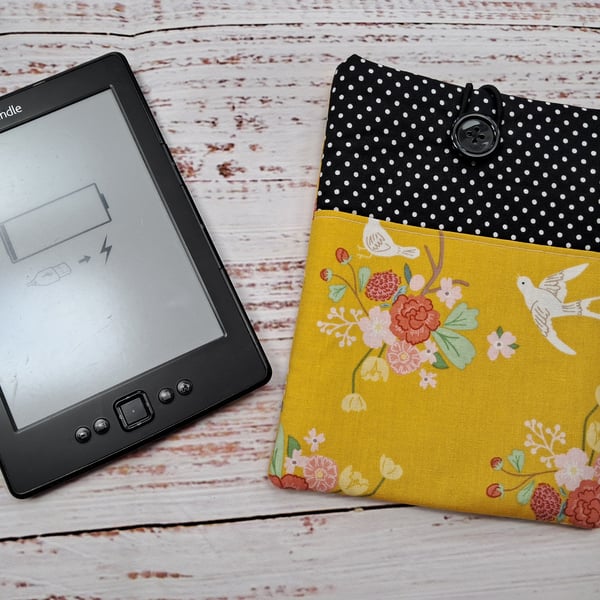 Dove and olive branch padded Kindle case