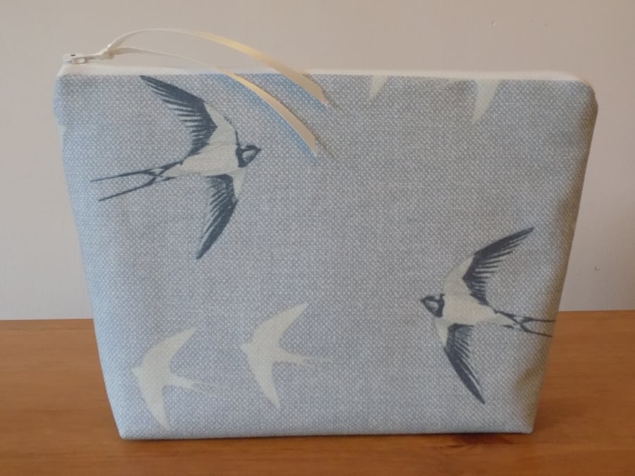 'Swallows Indigo' Toiletries Bag Large Make Up Case Bird Wash Bag Cotton Pouch