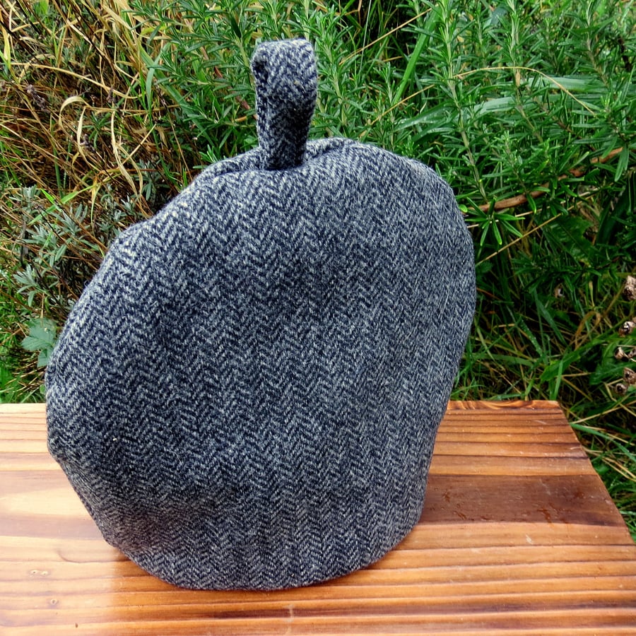 Tea for one!  A herringbone wool tea cosy. Size small, to fit a 1-2 cup teapot.