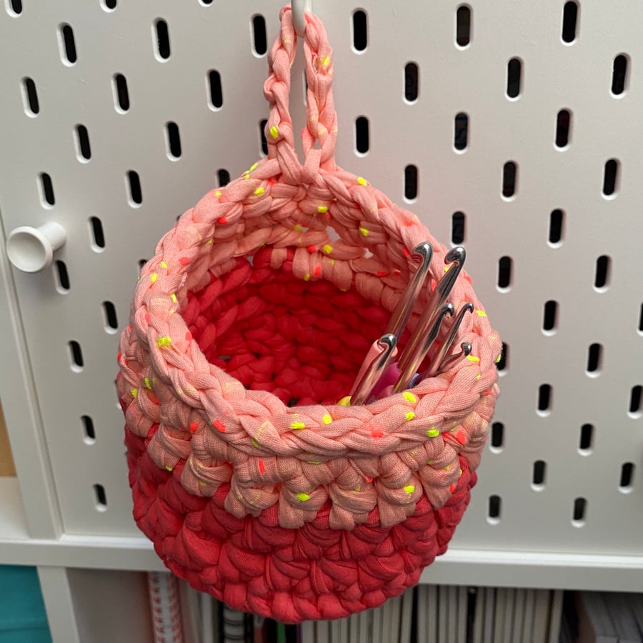 Small crochet hanging basket, pegboard basket - pink and neon spots