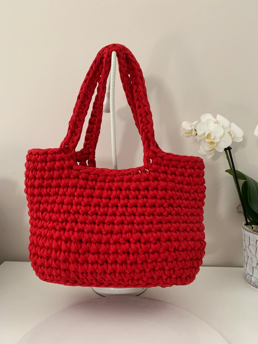Crocheted bag