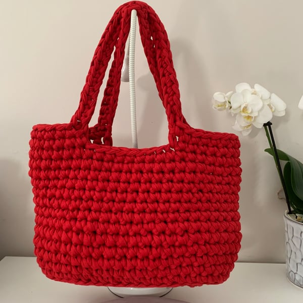 Crocheted bag