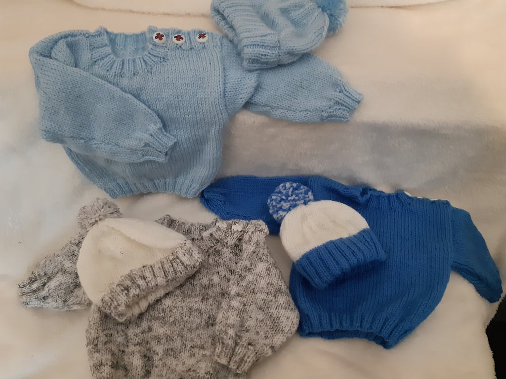 Baby Boys Jumper with matching Hat