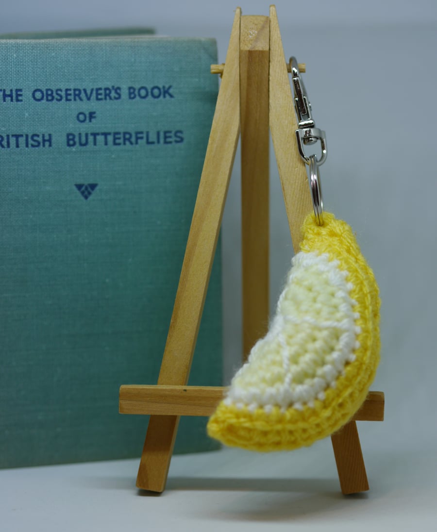 Crochet Lemon slice keyring