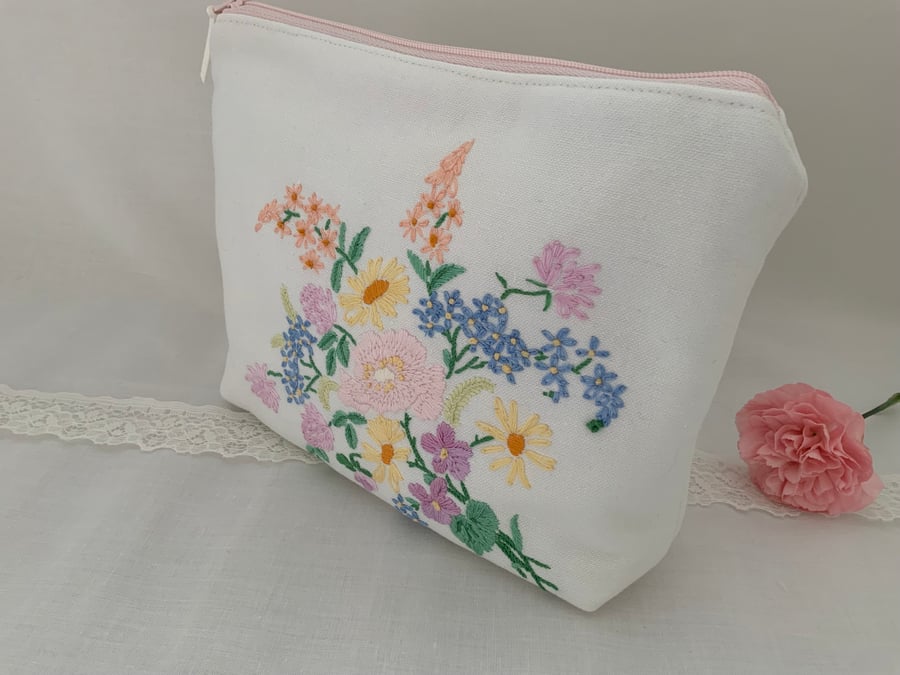 Embroidered Cosmetic Bag, Zipped Pouch, Purse, Make up Bag, Toiletry Bag